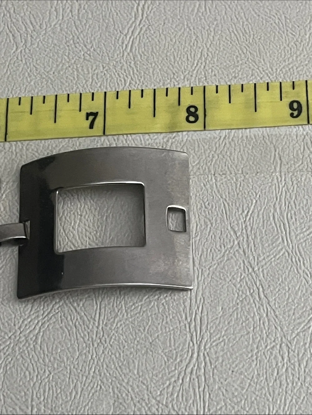925 Sterling Silver sleek silver